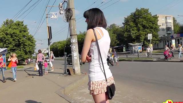 Astonishing brunette gets an upskirt