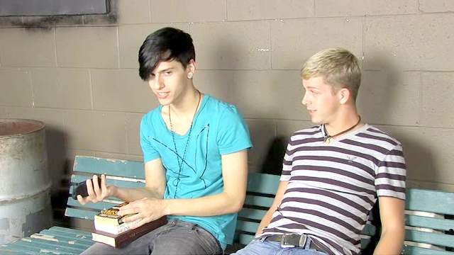 Gay blowjob by a slender hardcore dude