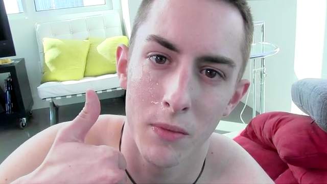 Cute gay gives a blowjob and fucks in anal