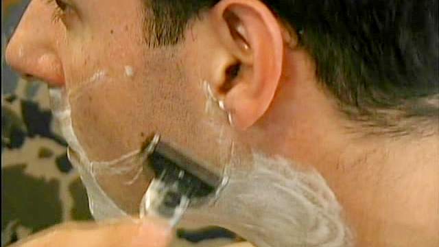 Gay Roman Reade is shaving and masturbating