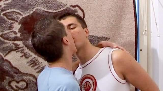 Martin kisses big dick of Richard