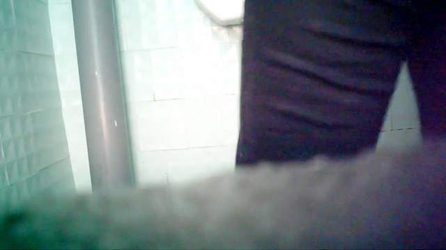 Sweet chick is peeing on the voyeur cam
