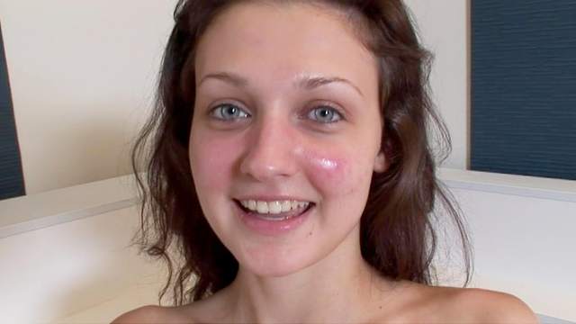 Young Aletta Ocean without glamorous makeup!