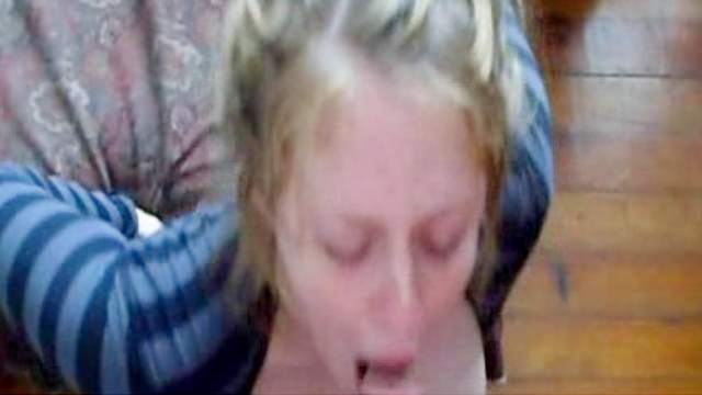 Amateur blonde Malaline is sucking a cock