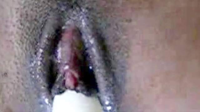 Amateur masturbation of a black pussy