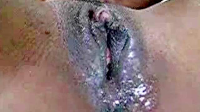 Amateur masturbation of a black pussy