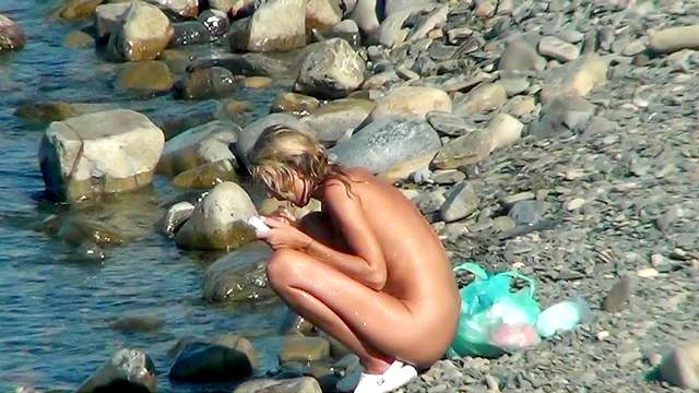 Nudist, Beach