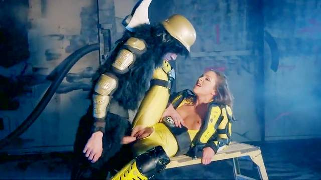 Abigail Mac fantasy hardcore in cosplay XXX