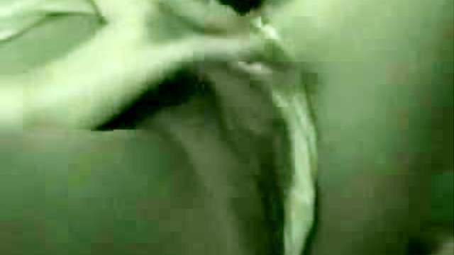 Night vision masturbation with beauty