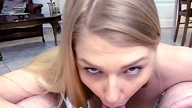 Strong porn leads thin blonde with small tits to extreme orgasm