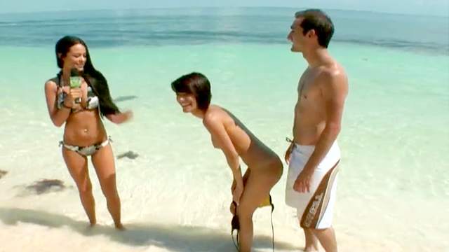 Perky tits amateur fucks on the beach