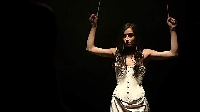 Hot threesome with emily, maitland, and mick on the bed