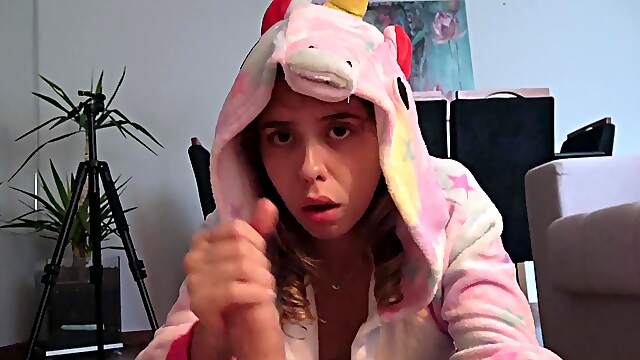 Steph's hardcore pounding of Brunette Scarlett