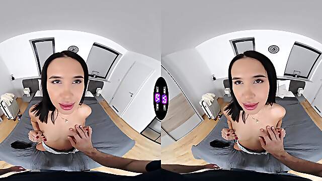 Teen Alyssa's juicy peach gets pounded in VR