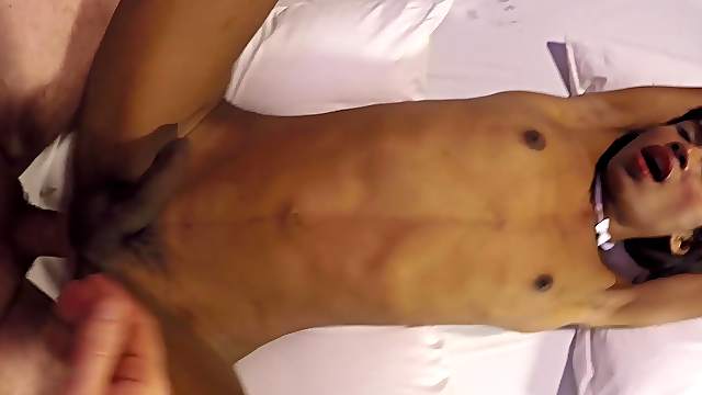 Ebony hottie gets her Bovei drilled in a steamy hotel romp