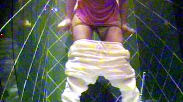 Voyeur cam video of peeing girl