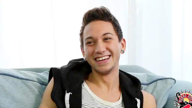 Cute gay twink jerks off to cumshot