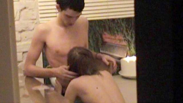 Teenage cunt fuck in amateur video