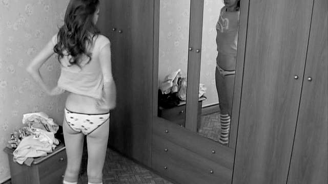 Changing room voyeur video with teen