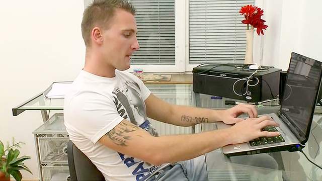 Solo gay guy jerks off at computer