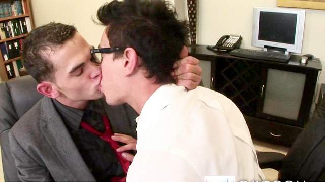 Seth Roberts kisses his friend in his lips