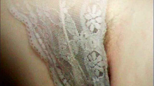 Unshaved pussy is pissing very well