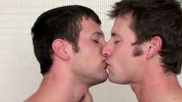 Hardcore gay fucking with two hot bodybuilders
