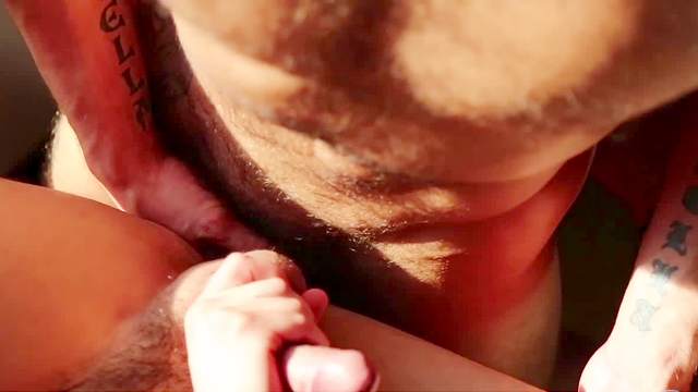 Hardcore gay threesome with slender dudes