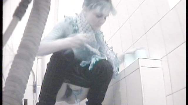 Pissing, Watching