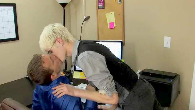 Alex Andrews fucks with Timo Garrett in the office