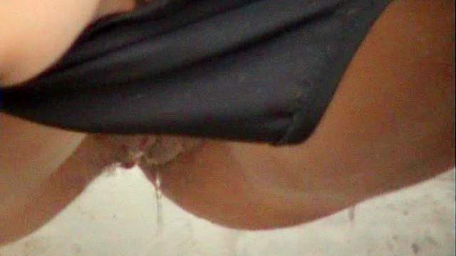 Sweet babe is peeing sexy on the video